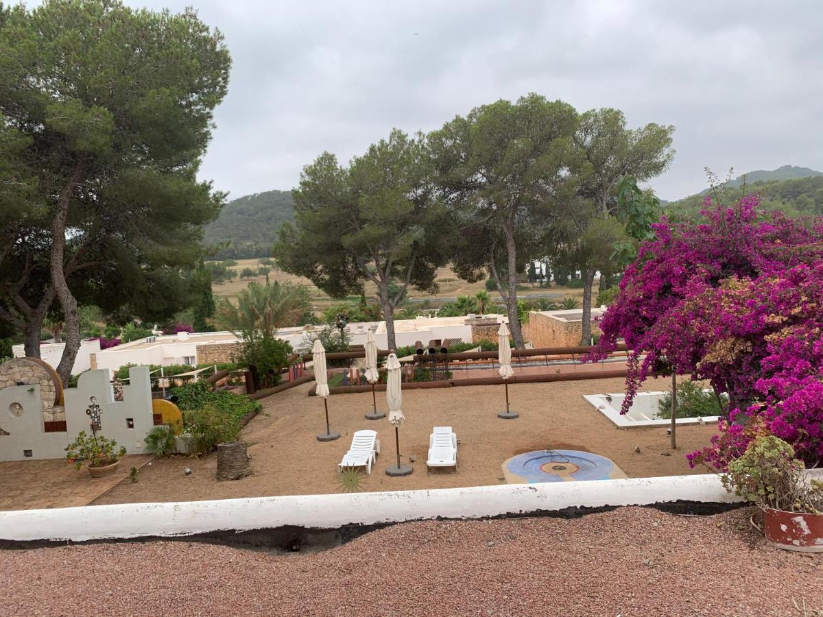 Bed and Breakfast Ibiza Paradise Santa Eulària des Riu Exterior foto